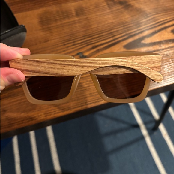 Leaf Eyewear Tan Sunglasses - Picture 2 of 5